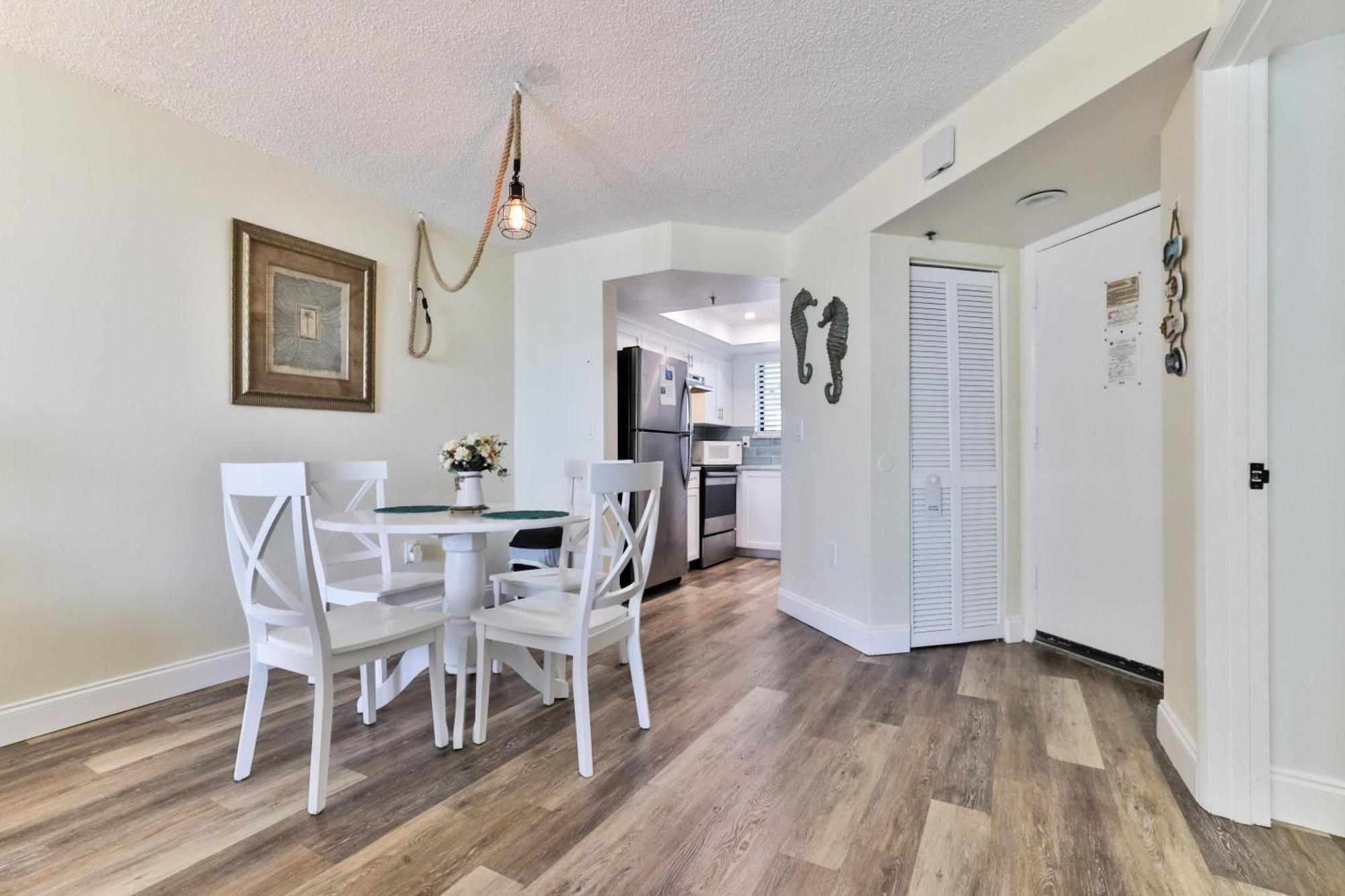 1 Bedroom -1 Bath With Ocean Views At Ocean Trillium 302 New Smyrna Beach Εξωτερικό φωτογραφία