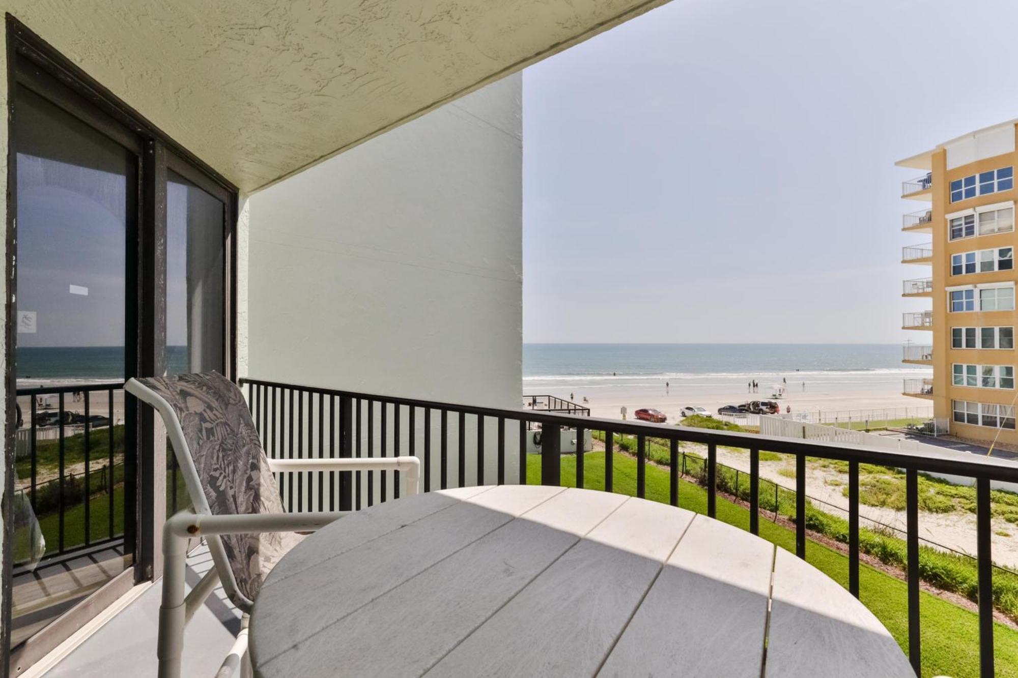 1 Bedroom -1 Bath With Ocean Views At Ocean Trillium 302 New Smyrna Beach Εξωτερικό φωτογραφία